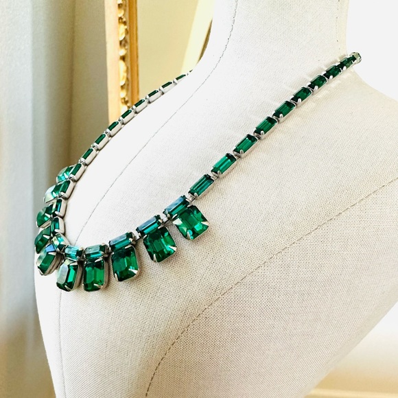 Vintage Rare Green Crystal Necklace - Picture 12 of 17